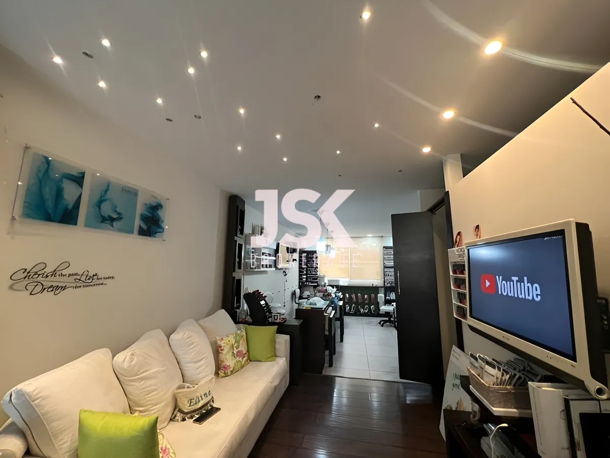 Commercial property for Sale in Adma w Dafnah, Lebanon