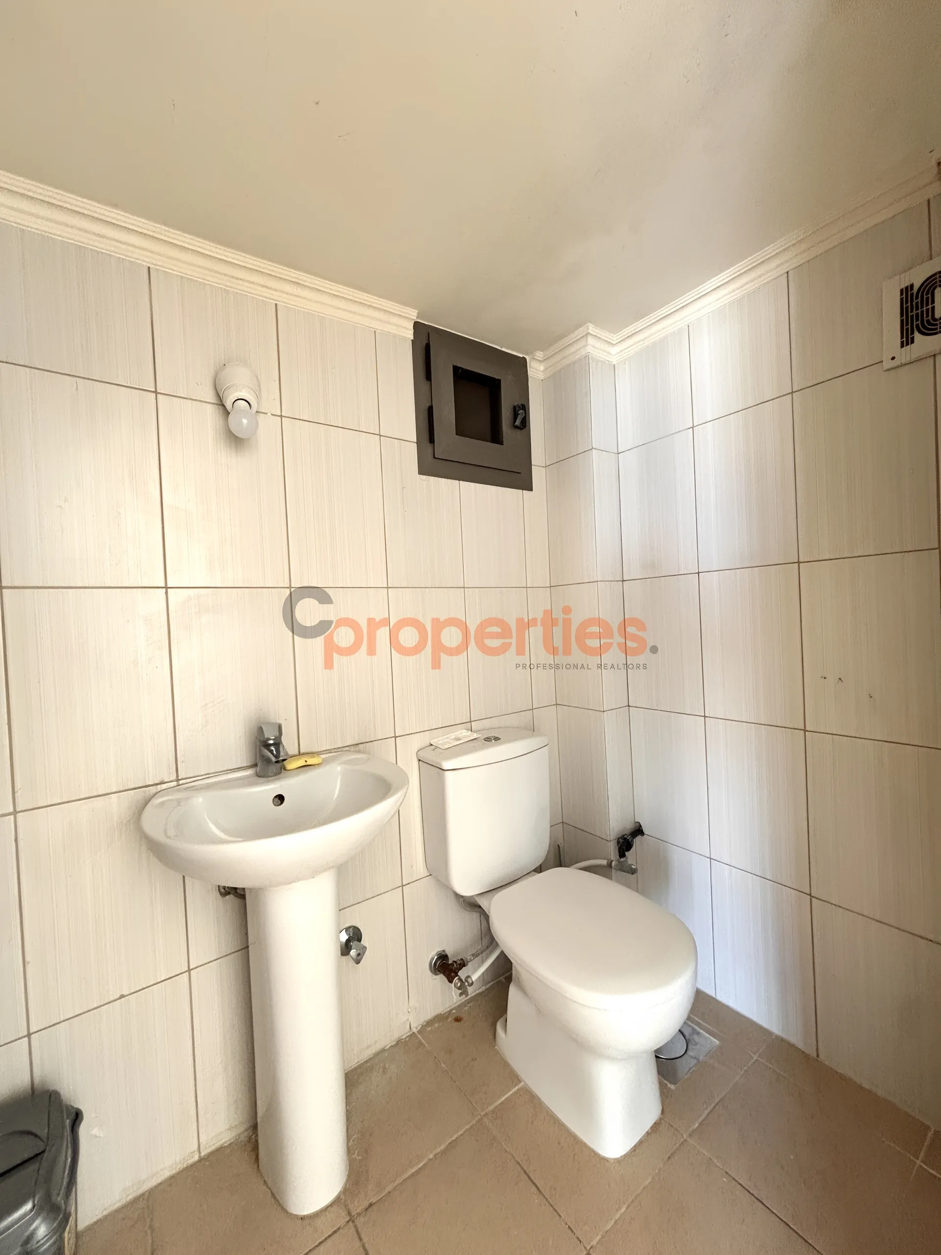 Shop for Rent in Jdayel