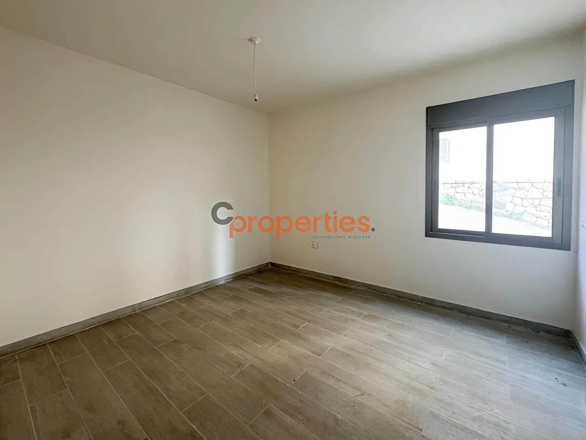 Apartment for Sale in Ain Saadeh