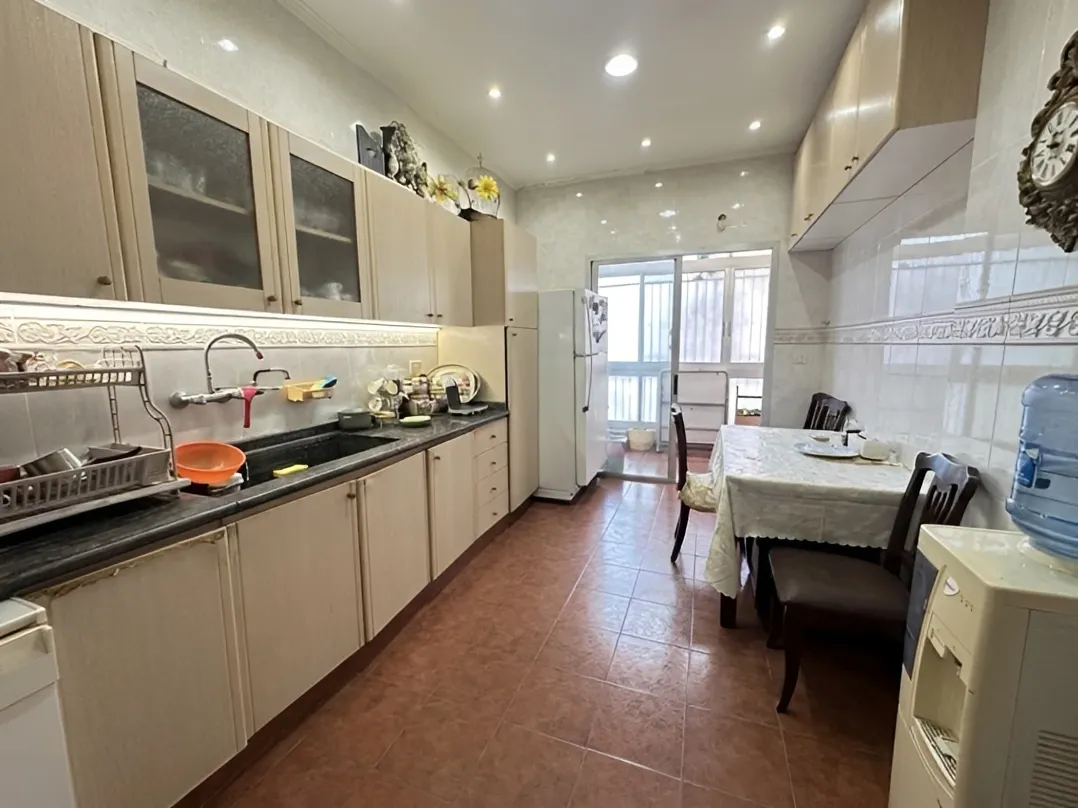 Apartment for sale in Tallet Khayat