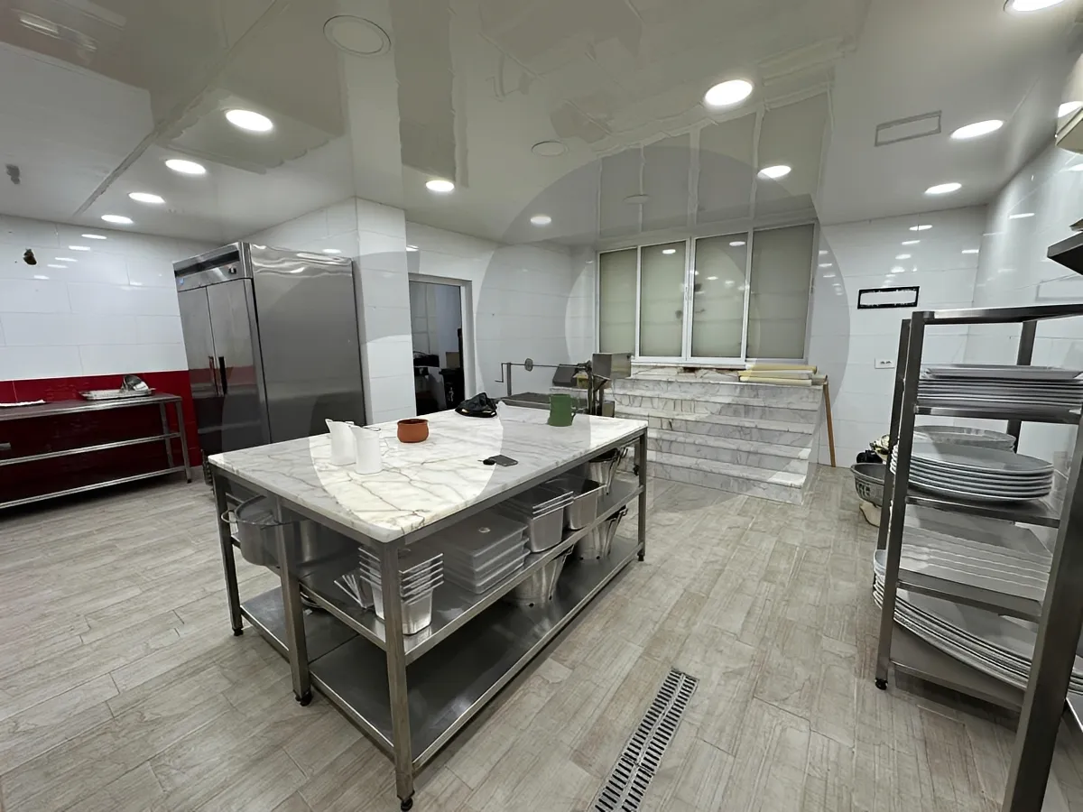 Restaurant for rent in Hadath