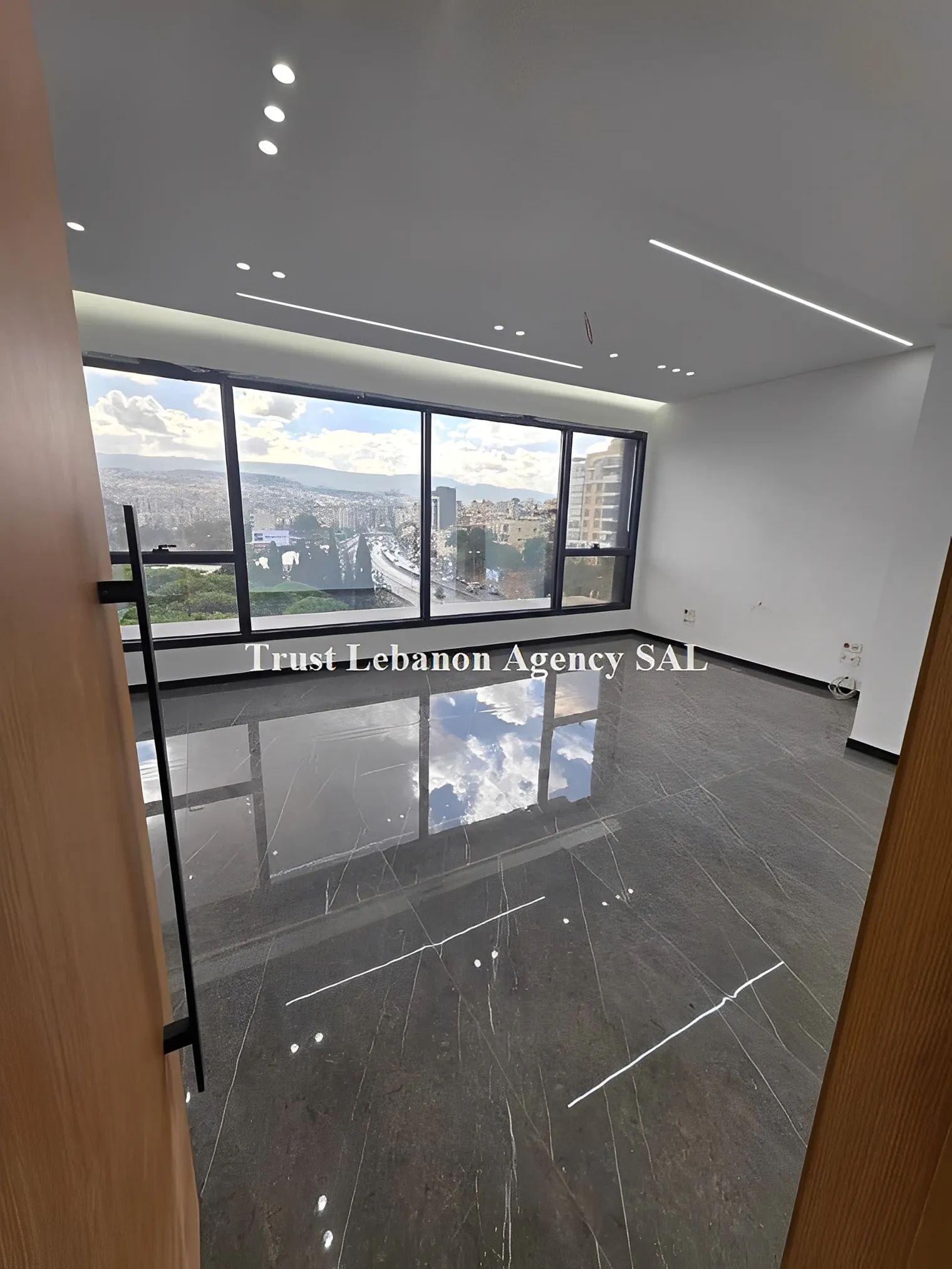 Office for rent in Beirut, Ashrafieh