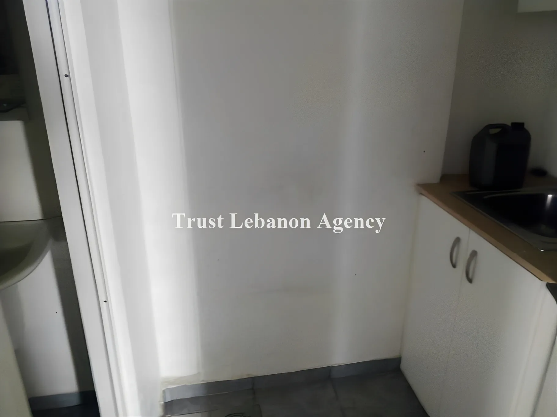 Commercial Property For Rent in Beirut, Ashrafieh