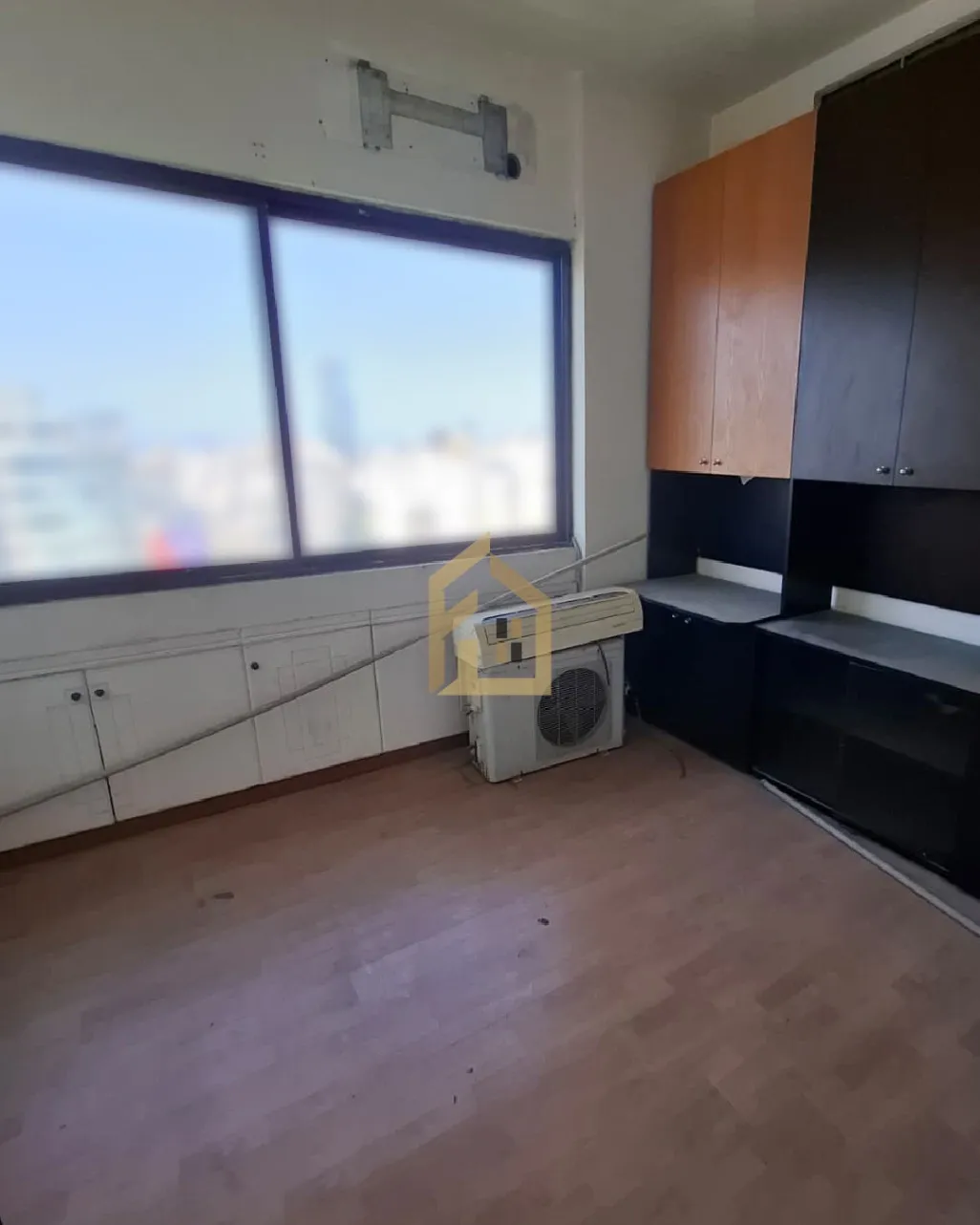 Office for rent in Sin El Fil, Lebanon
