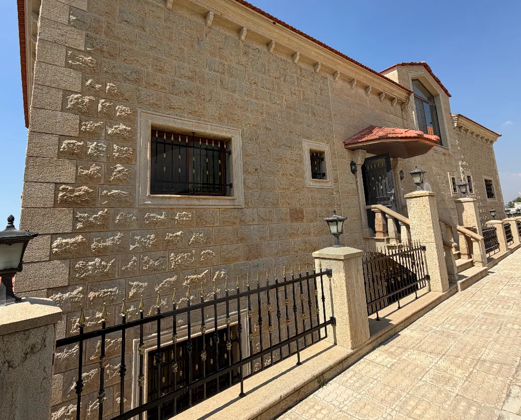 Villa for Sale in Saoufar