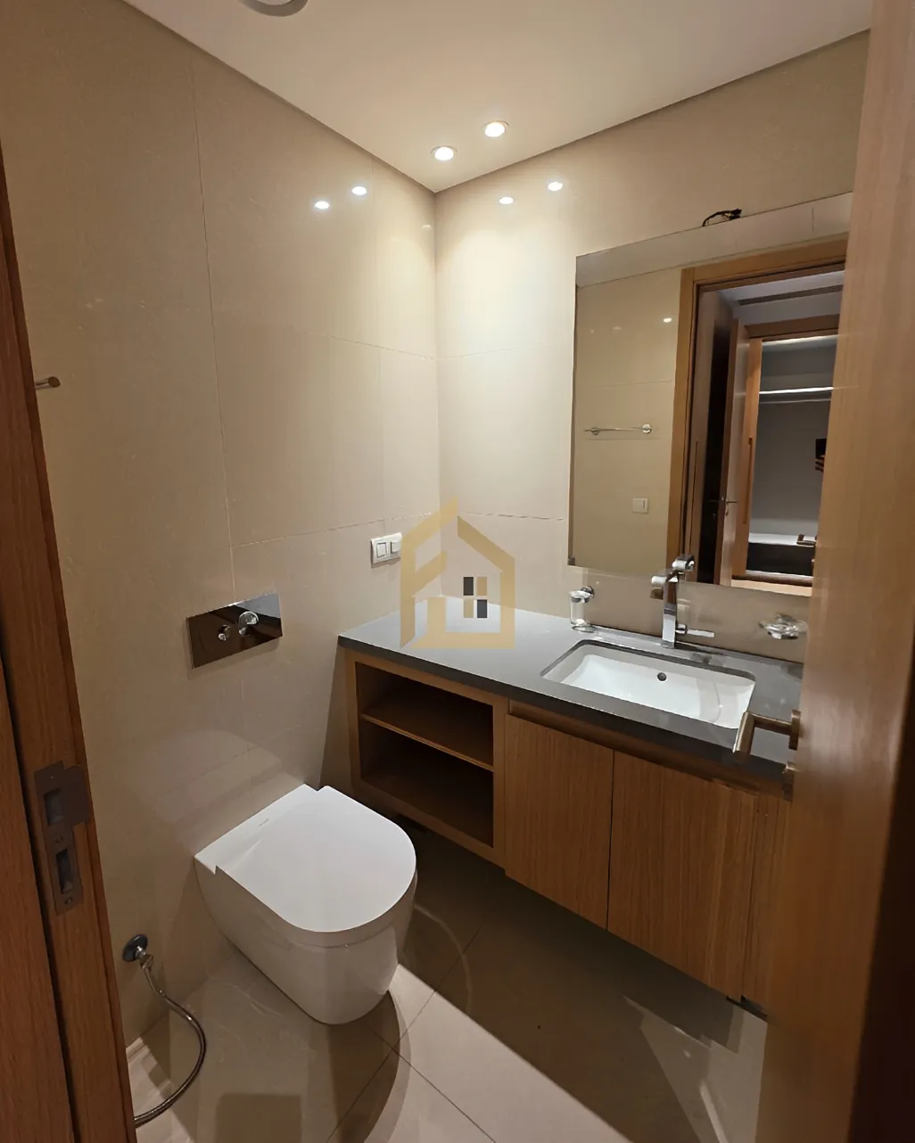 Apartment for rent in Saifi Village, Beirut, Lebanon - 2 bed, 4 bath