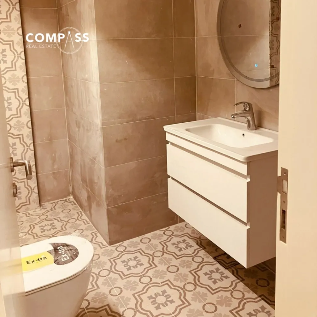 Apartment for sale in Achrafieh, Beirut, Lebanon - 3 bed, 3 bath