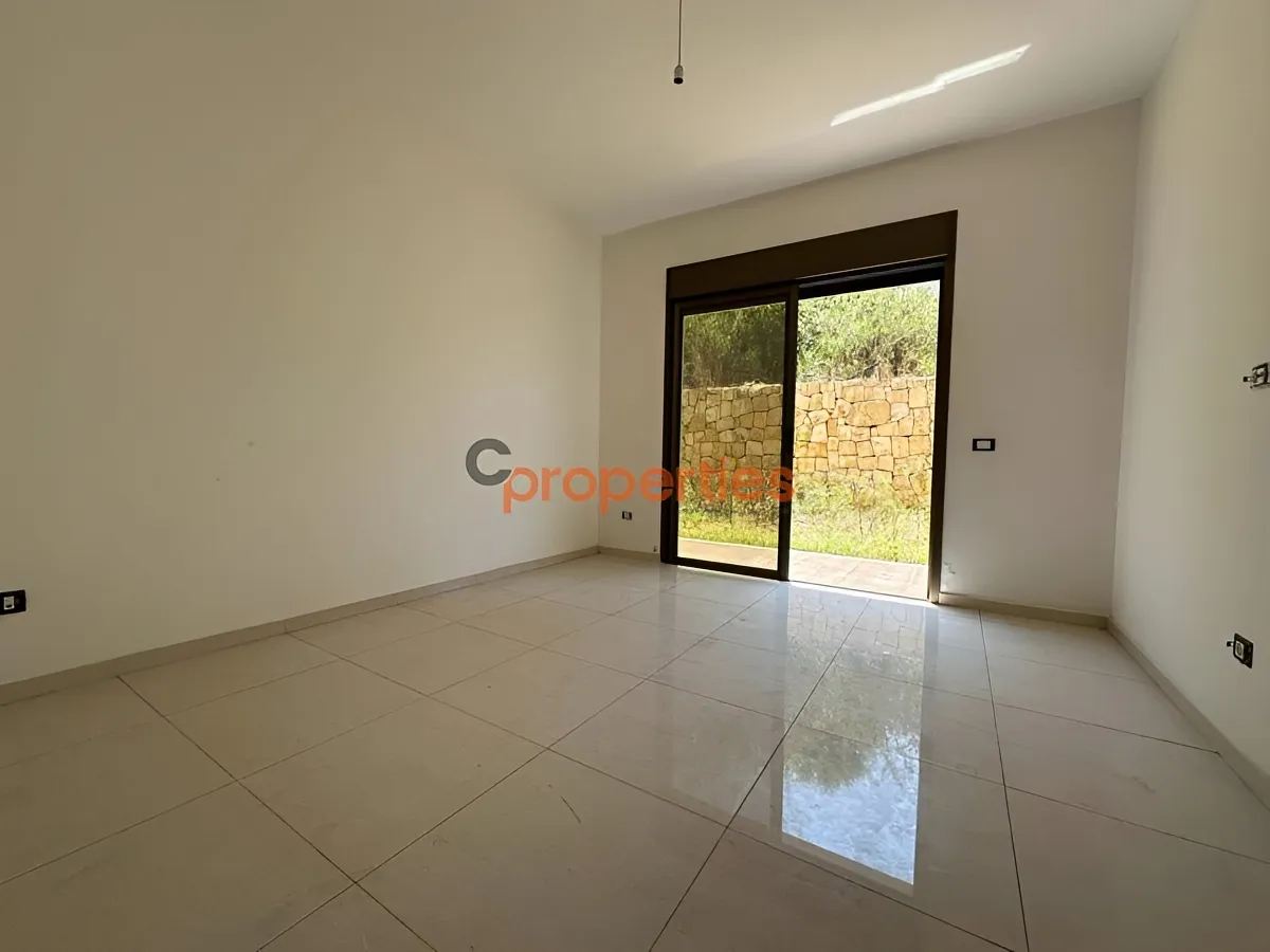 Apartment for Sale in Mtaileb