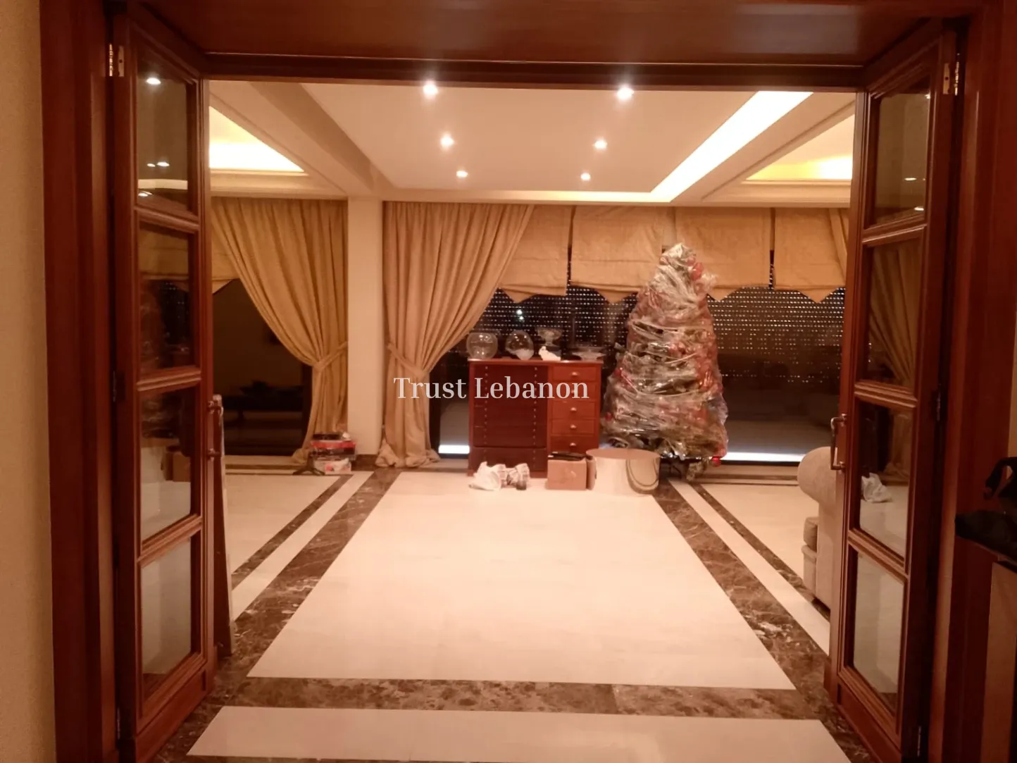 Office for rent in Sin El Fil, Lebanon