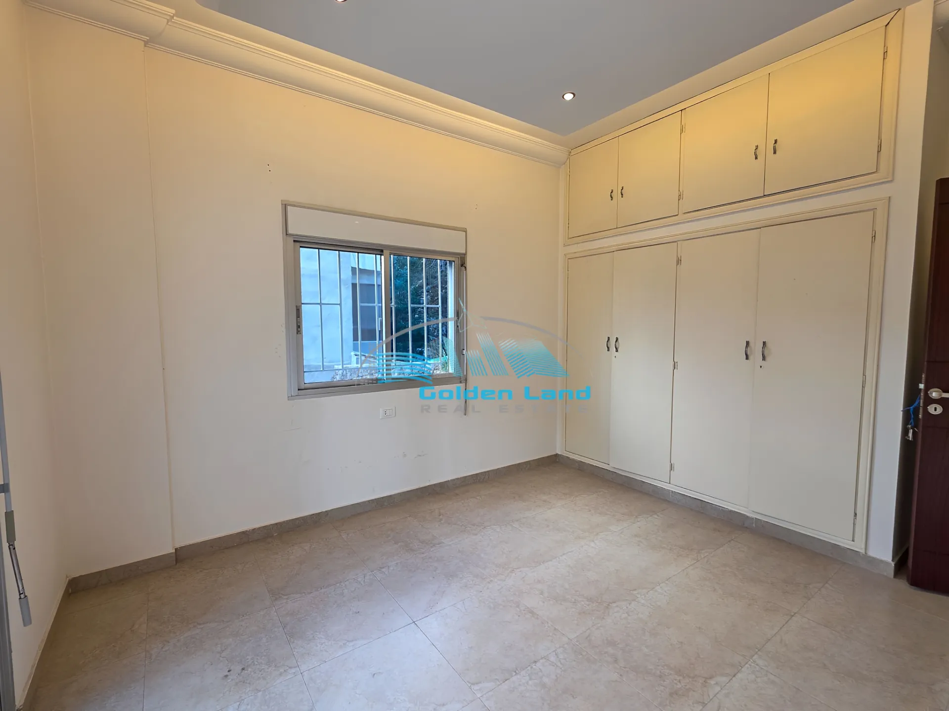 Apartment for Rent in Qornet El Hamra