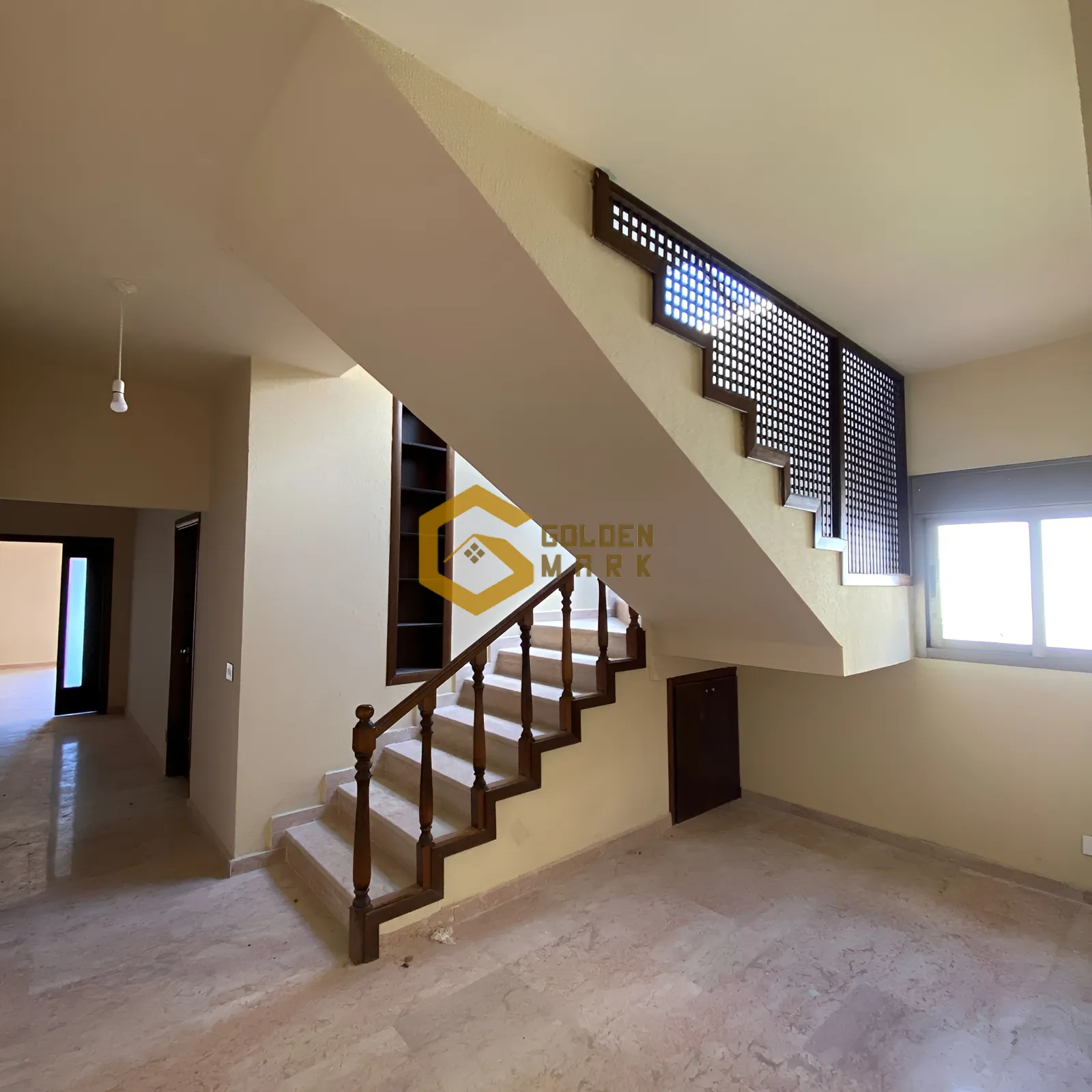 Duplex for Sale in Blat - 4 bed, 4 bath