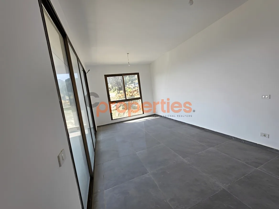 Apartment for Sale in Baabdat - 3 bed, 3 bath