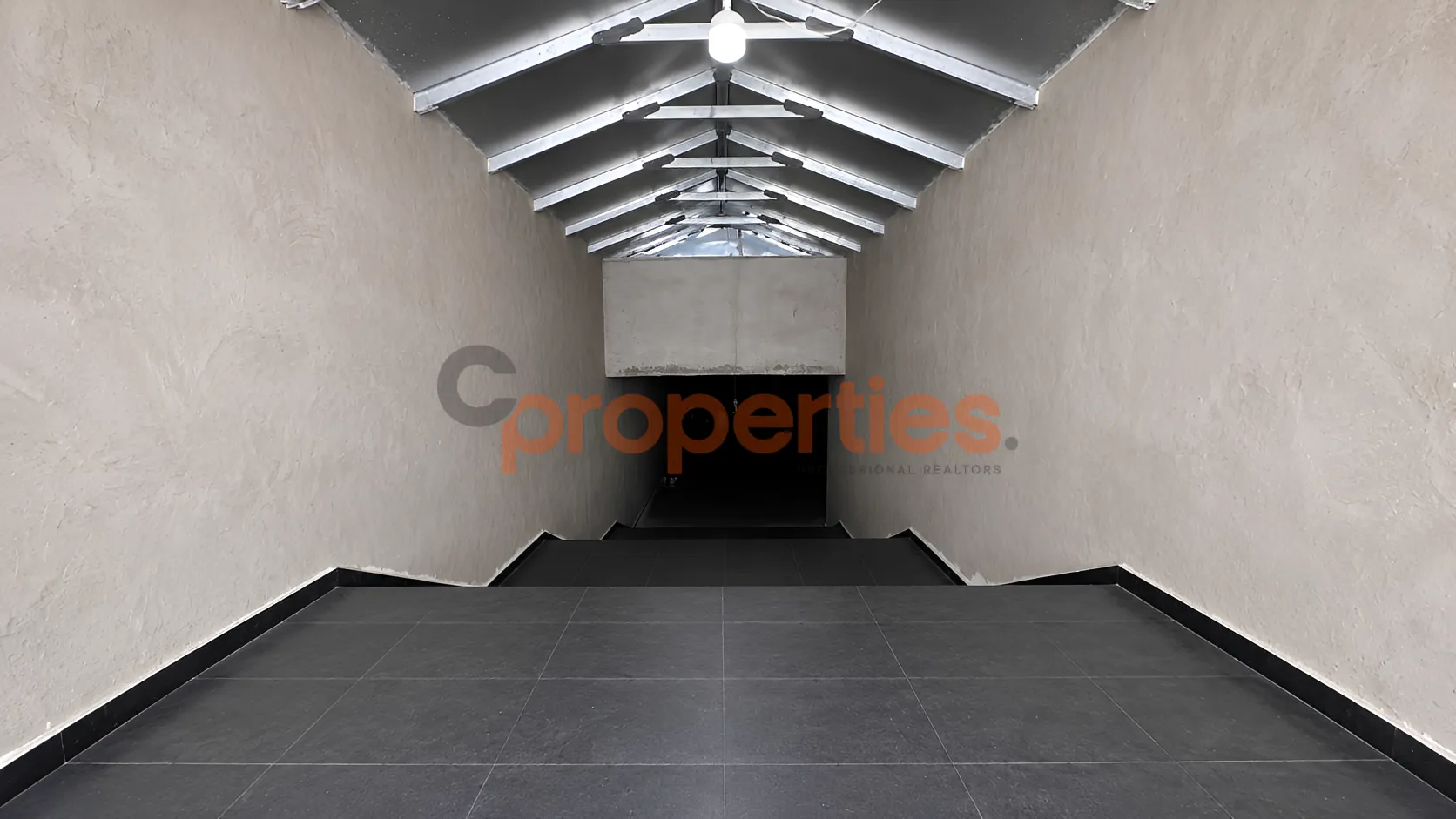 Showroom for Rent in Ramlet El Baida