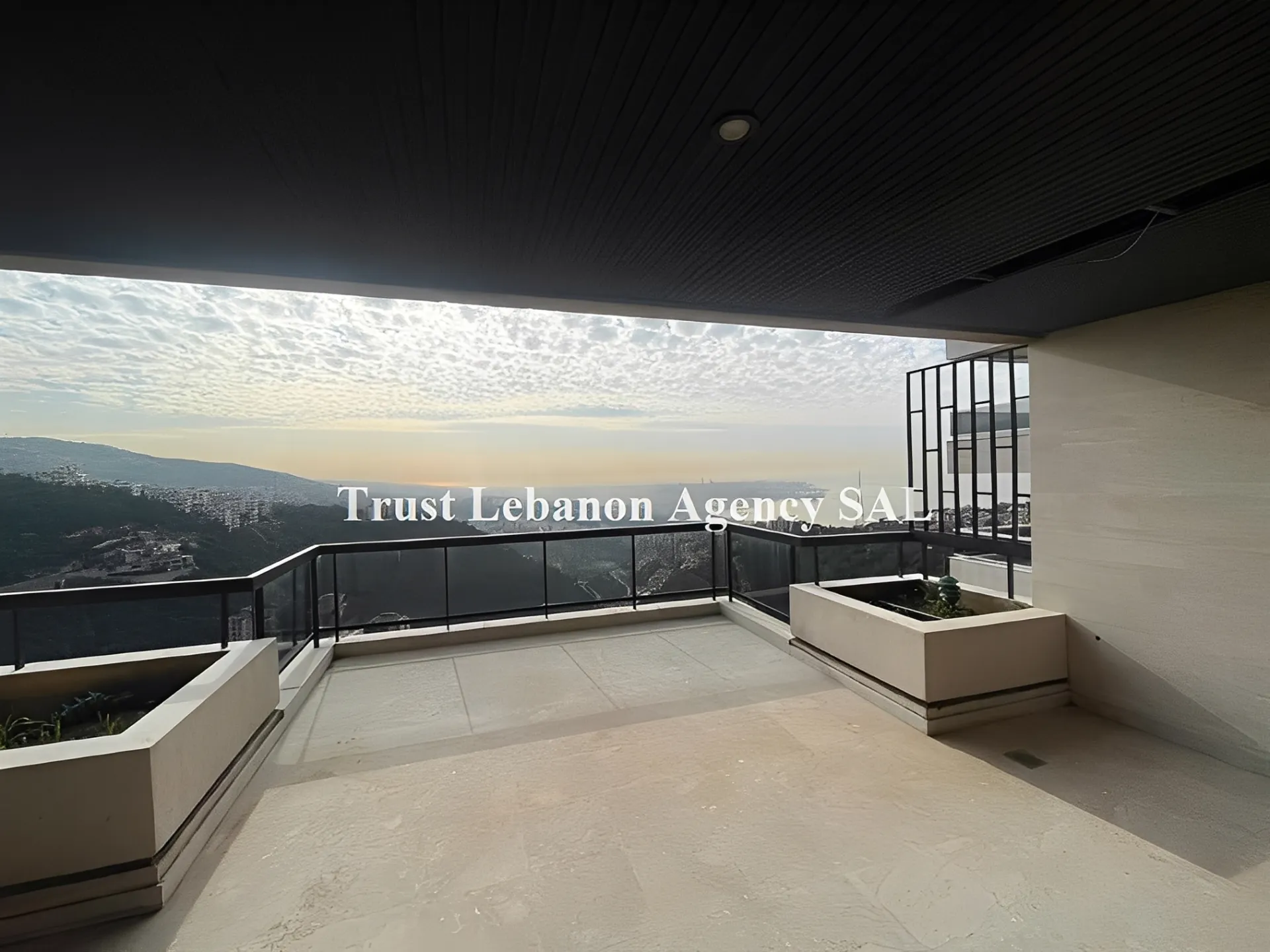 Villa for Sale in Metn Al Biyada Lebanon - 5 bed, 5 bath