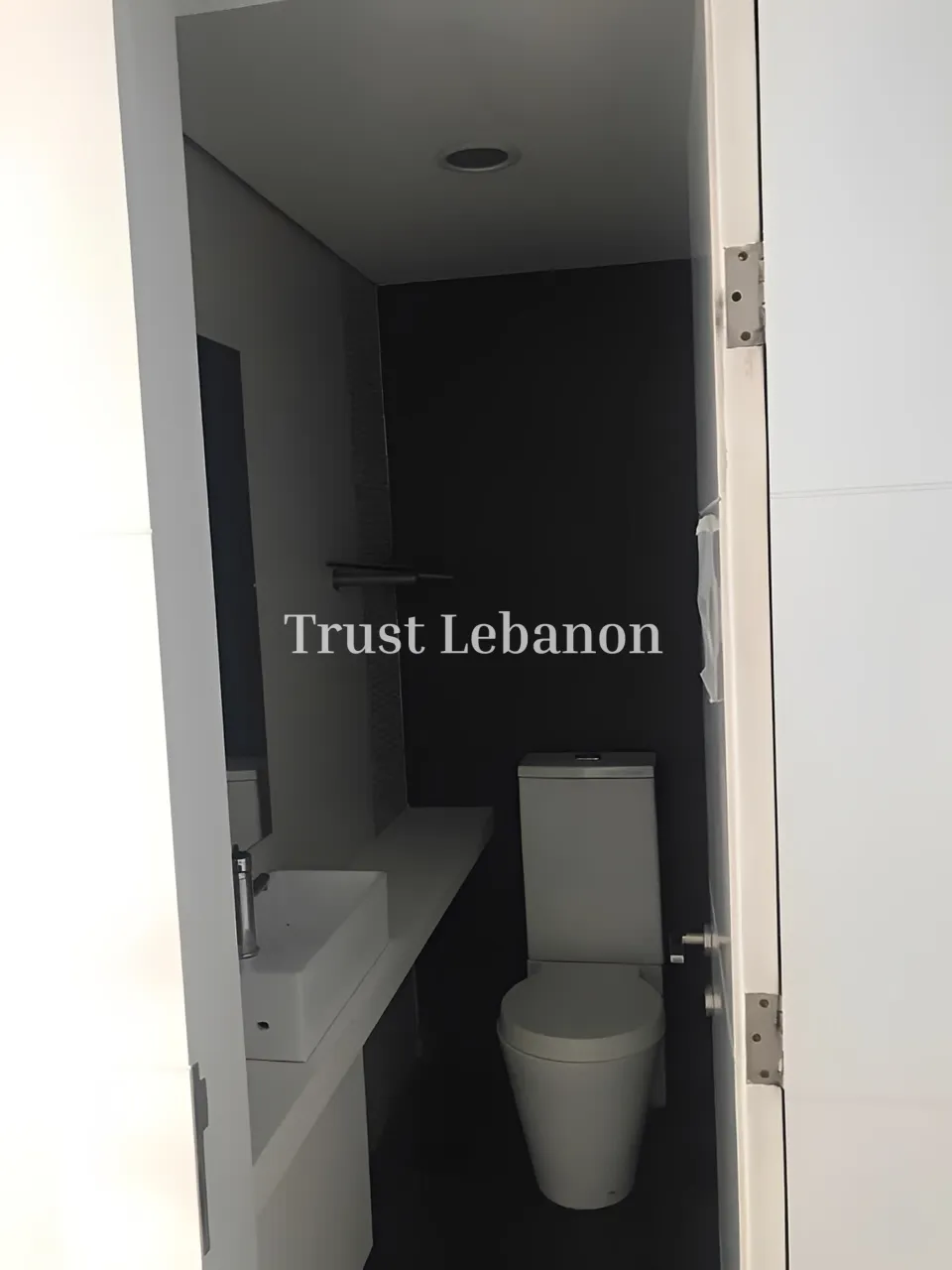 Shop for rent in Zalqa, Lebanon