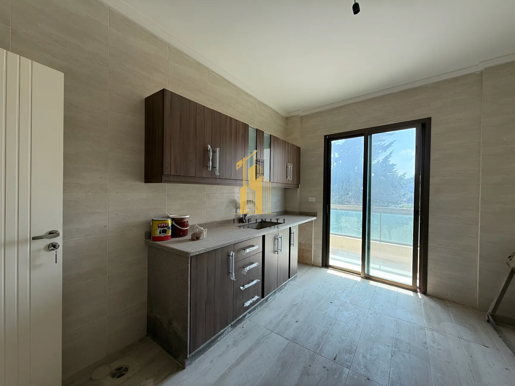Apartment for sale in Chouaifet El Aamroussieh, Lebanon