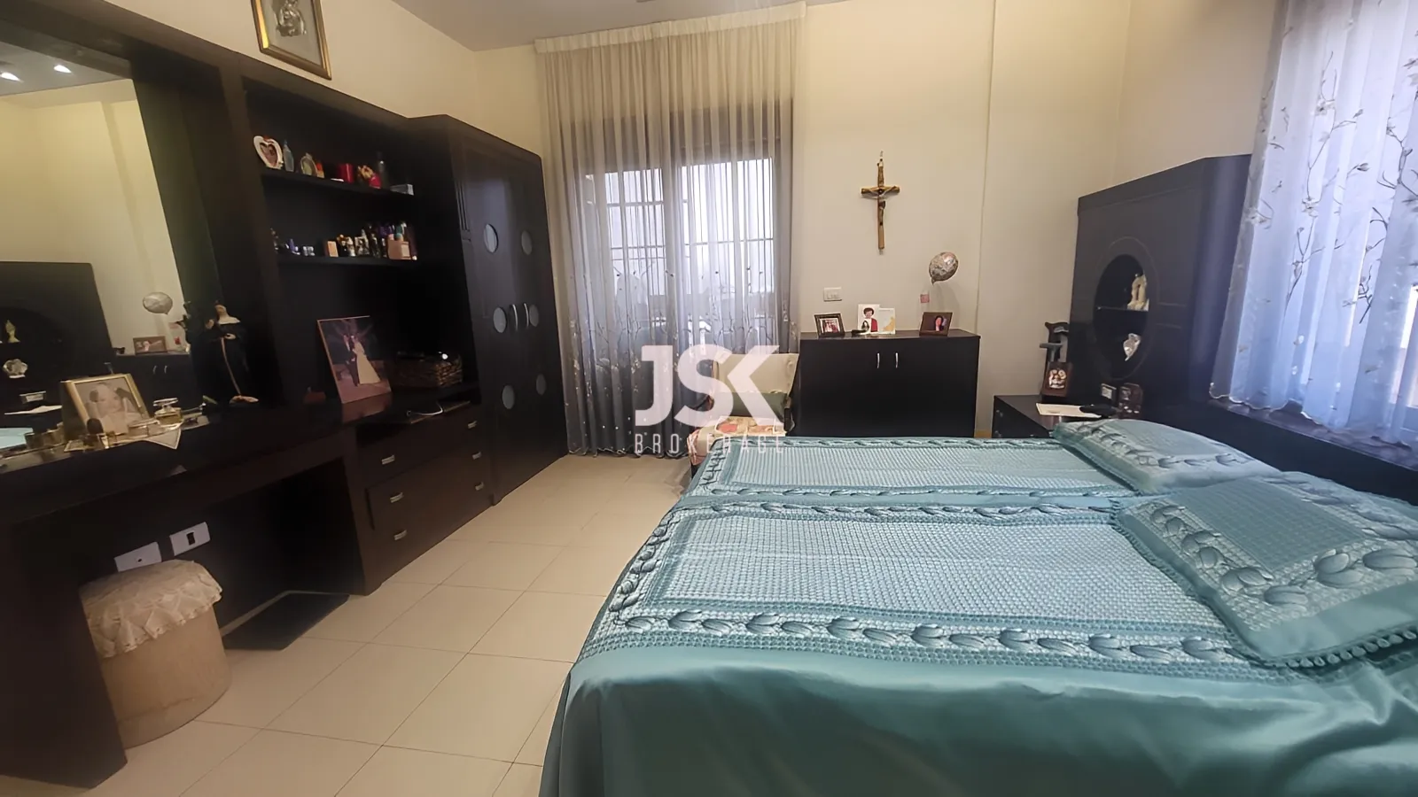 Apartment for Sale in Ballouneh