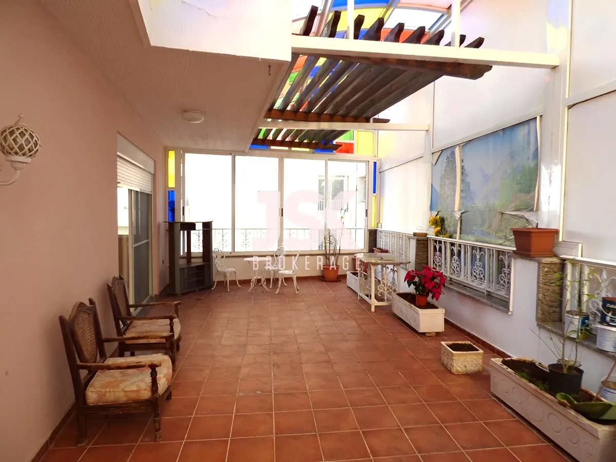 Apartment for Rent in Manara, Beirut, Lebanon - 4 bed, 2 bath