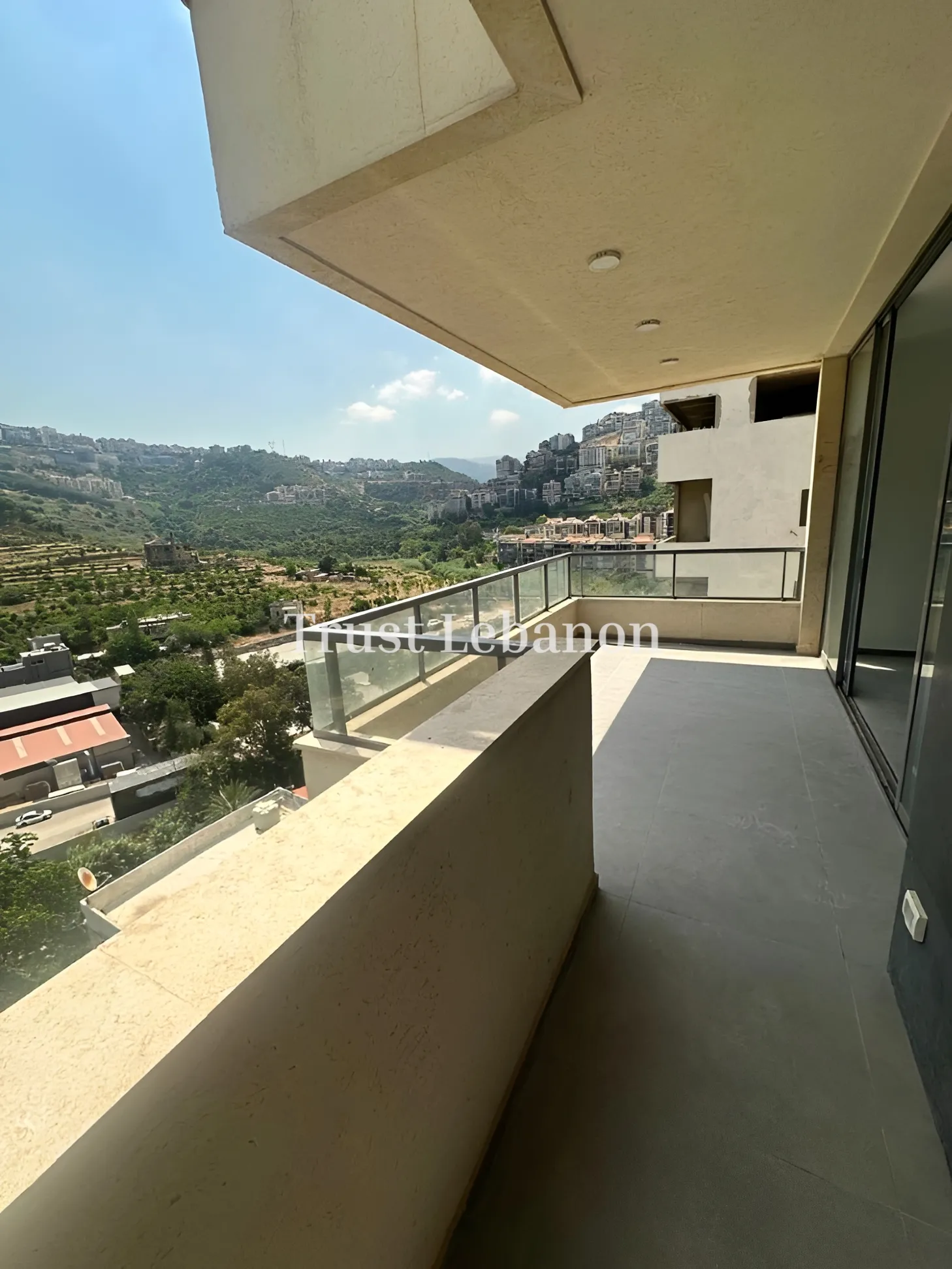 Apartment for rent in Mar Takla, Hazmieh, Lebanon - 3 bed, 3 bath
