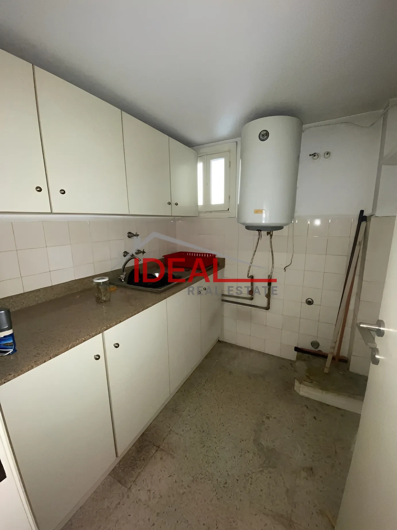 Apartment for Rent in Achrafieh, Beirut, Lebanon - 4 bed, 2 bath