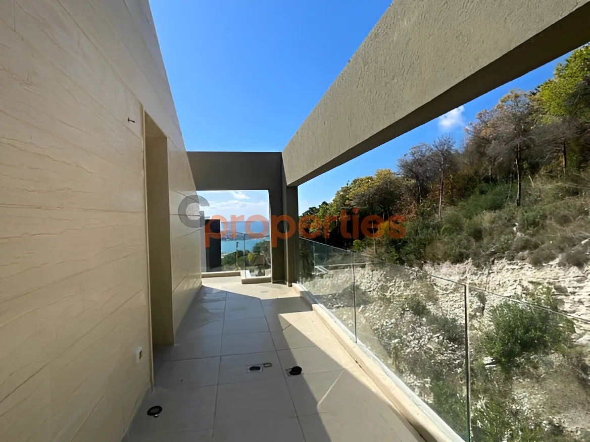 Apartment for Rent in Kfar Hbab - 3 bed, 4 bath