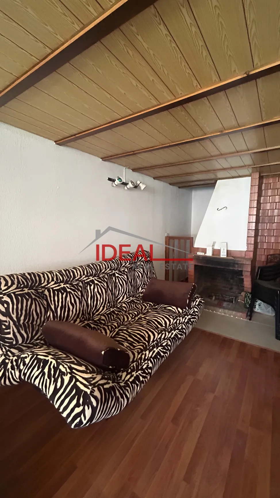 Chalet for sale in Faraya, Lebanon - 3 bed, 2 bath
