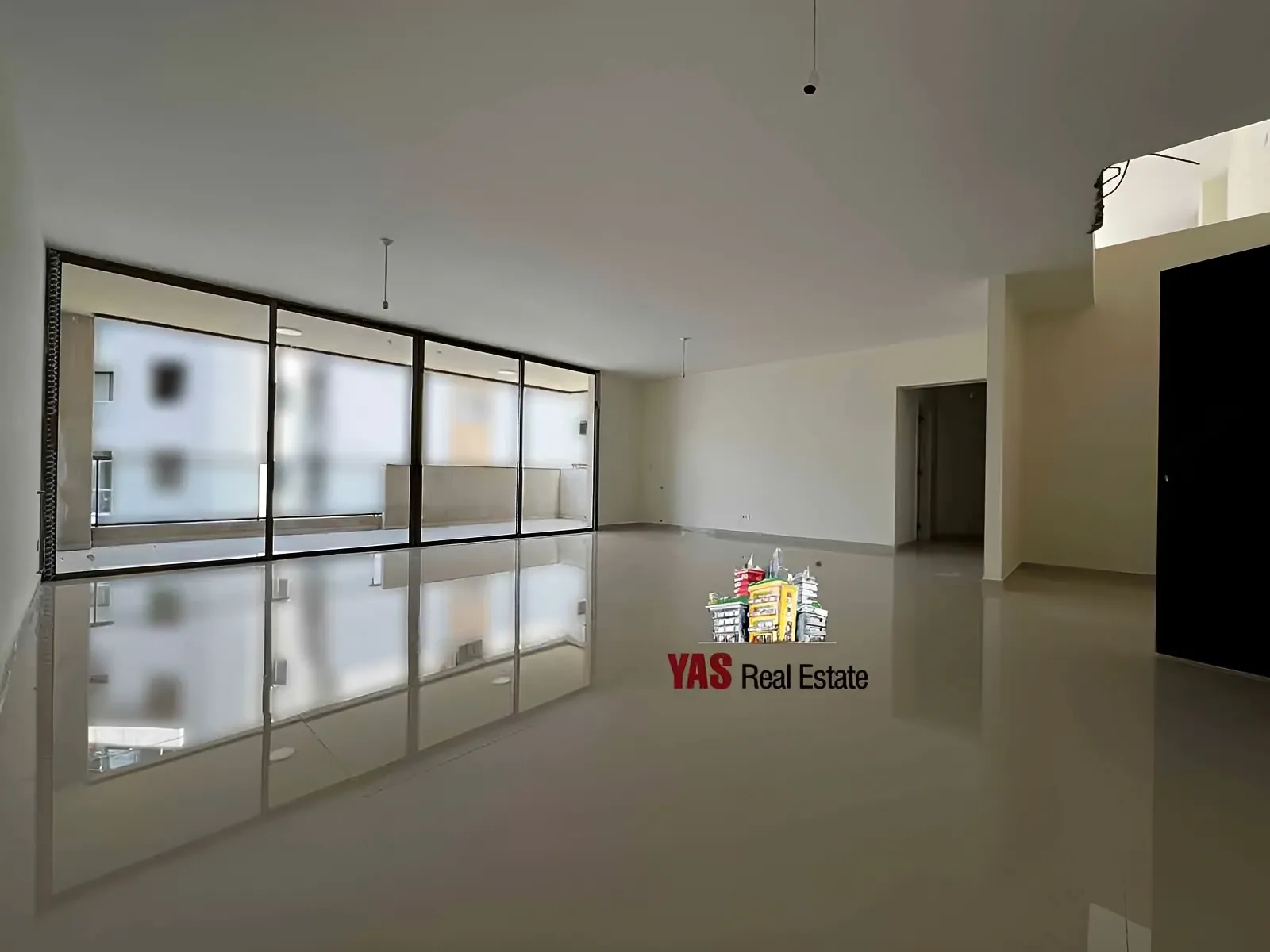 Apartment for Rent in Ballouneh - 3 bed, 5 bath