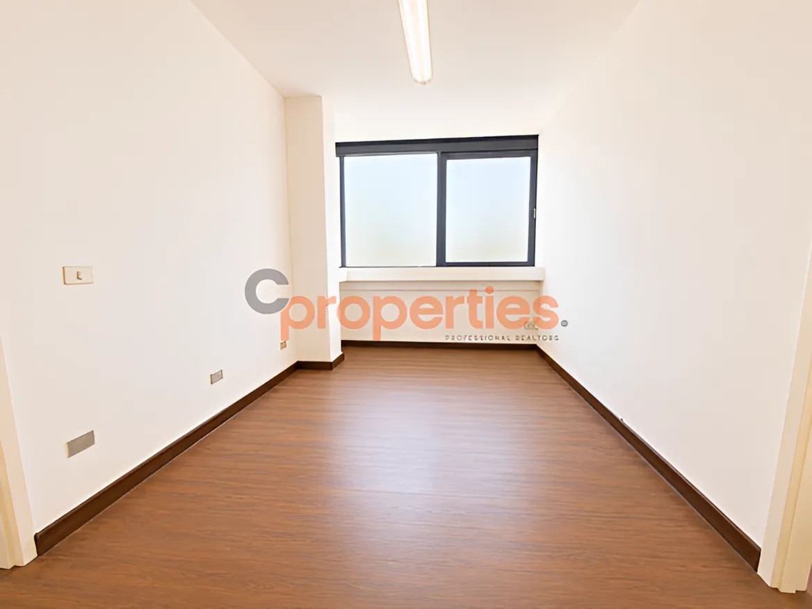 Office for Rent in Zalqa
