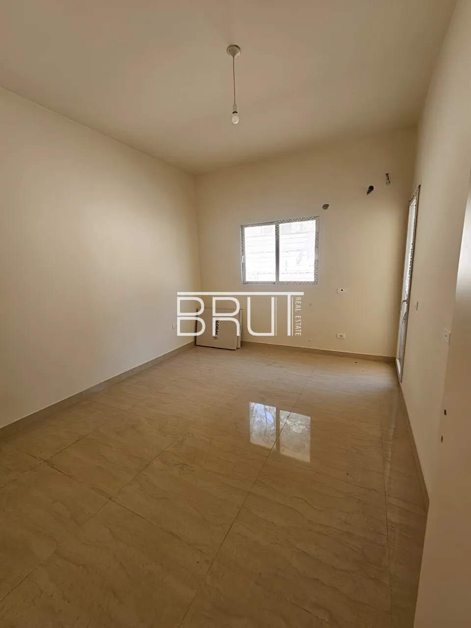 Apartment for Sale in Ballouneh