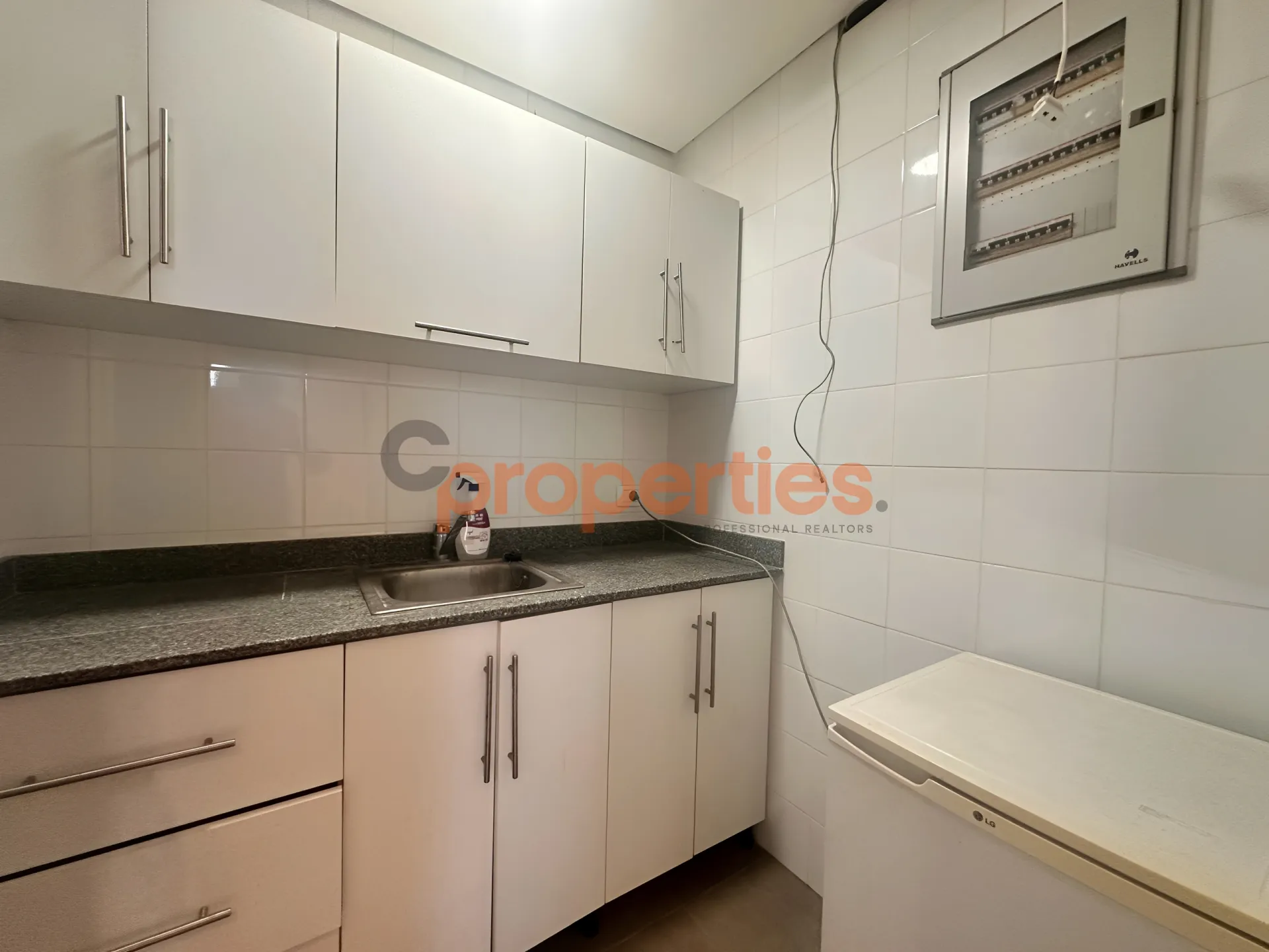 Office for Sale in Unesco