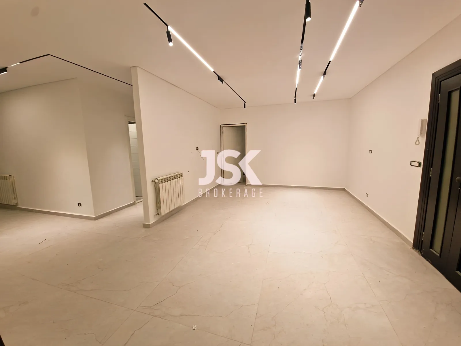 Apartment for Sale in Hosrayel - 3 bed, 4 bath