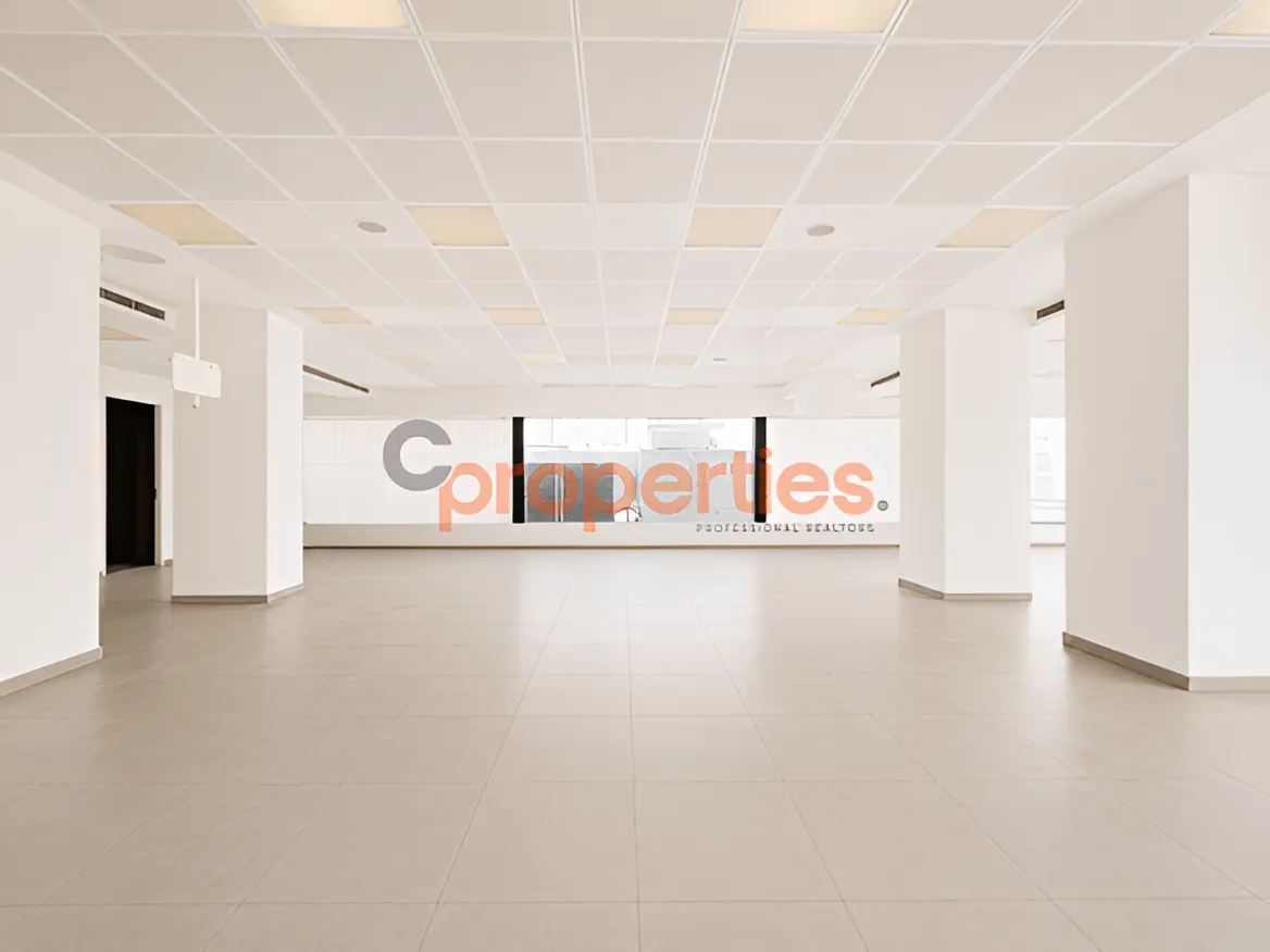 Showroom for Rent in Hamra