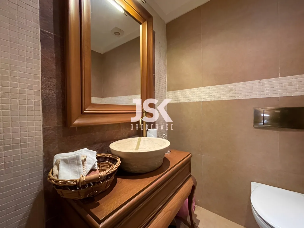 Apartment for Sale in Ain Saadeh