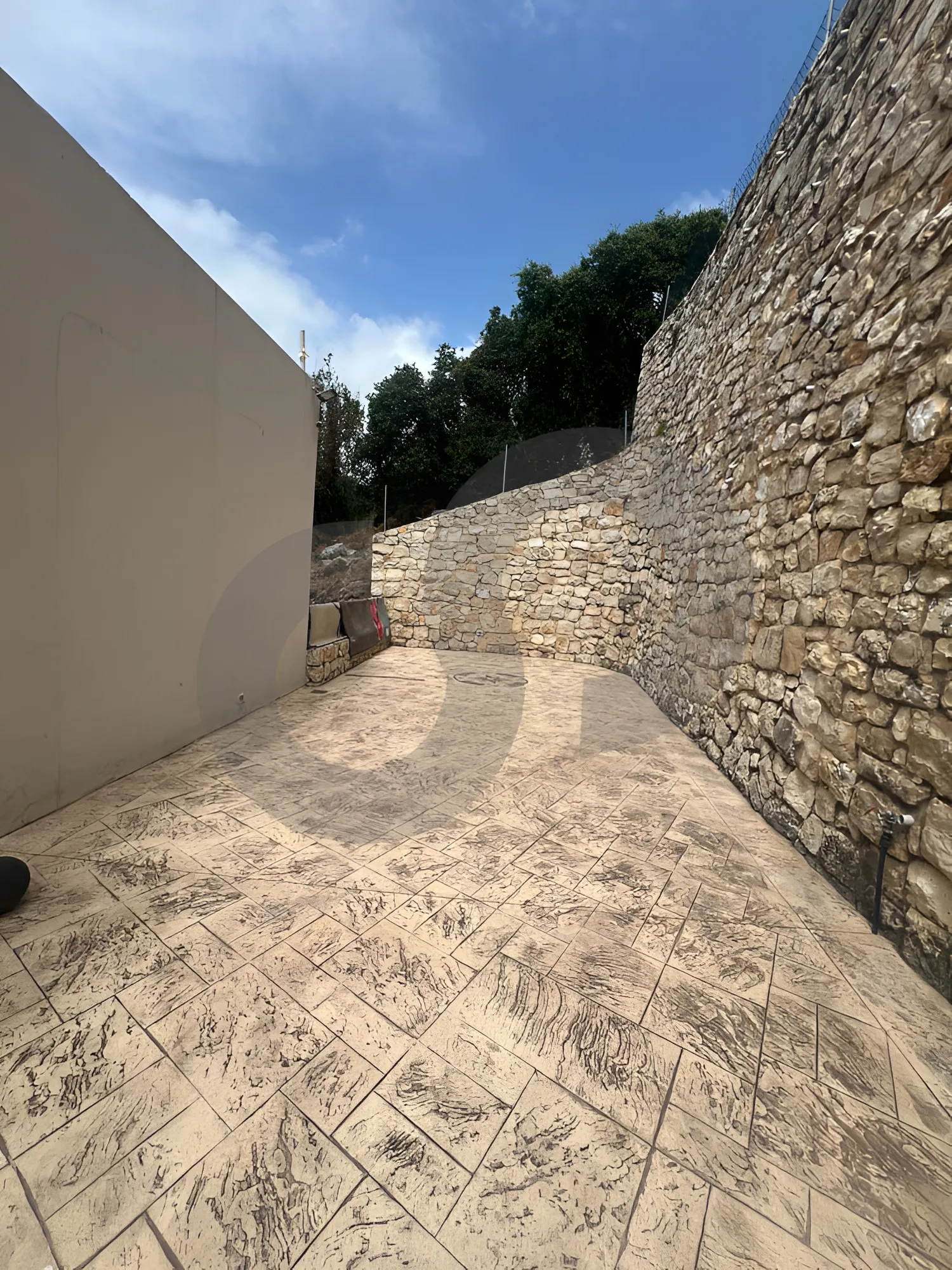 Villa for Sale in Aamchit