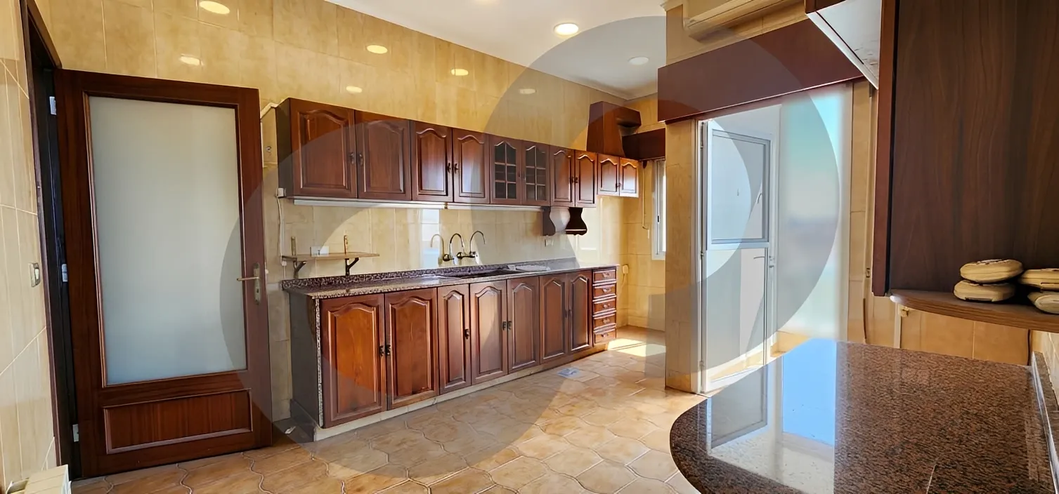 Apartment for Sale in Mazraat Yachoua - 3 bed, 2 bath