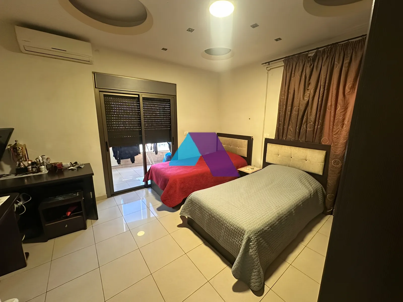 Apartment for Sale in Forn El Chebbak - 3 bed, 2 bath