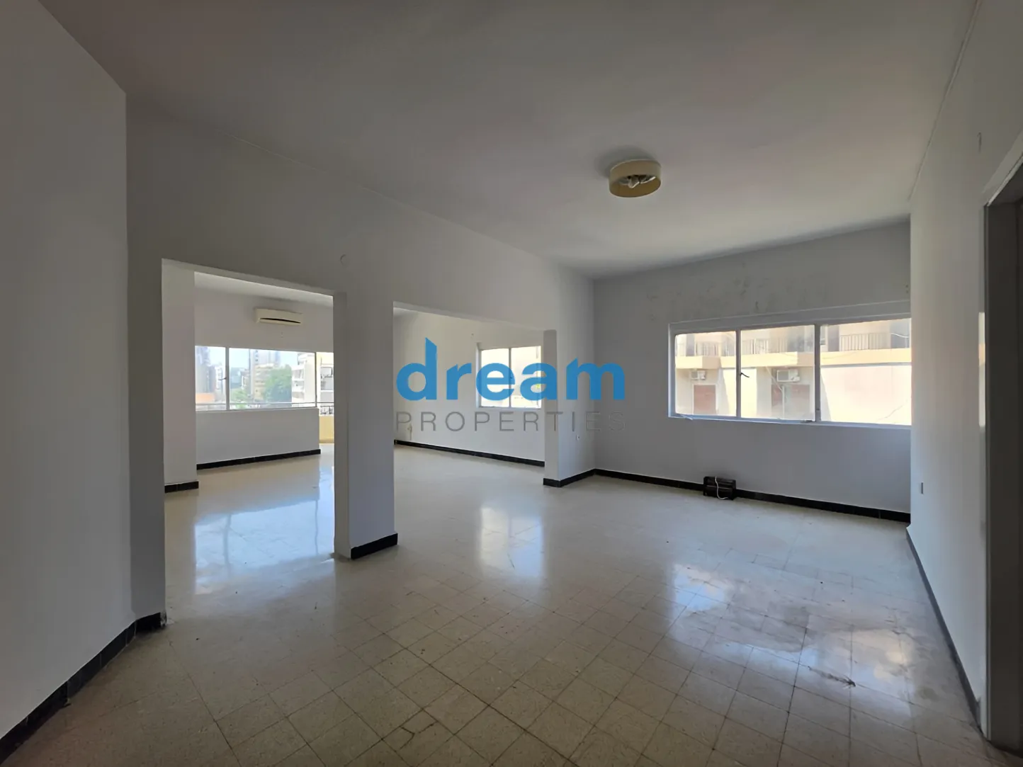 Apartment for rent in Achrafieh, Beirut, Lebanon - 3 bed, 2 bath
