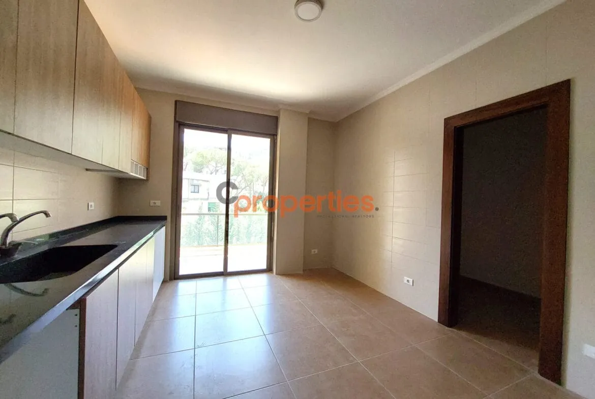 Apartment for Sale in Jouret El Ballout