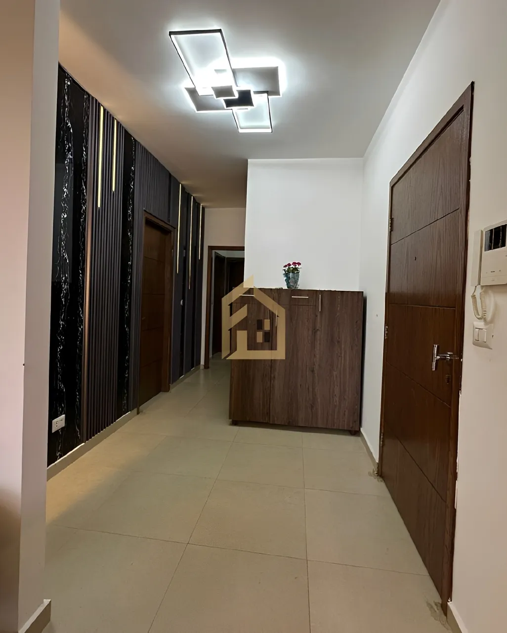 Apartment for sale in Jouret El Ballout, Lebanon - 3 bed, 2 bath