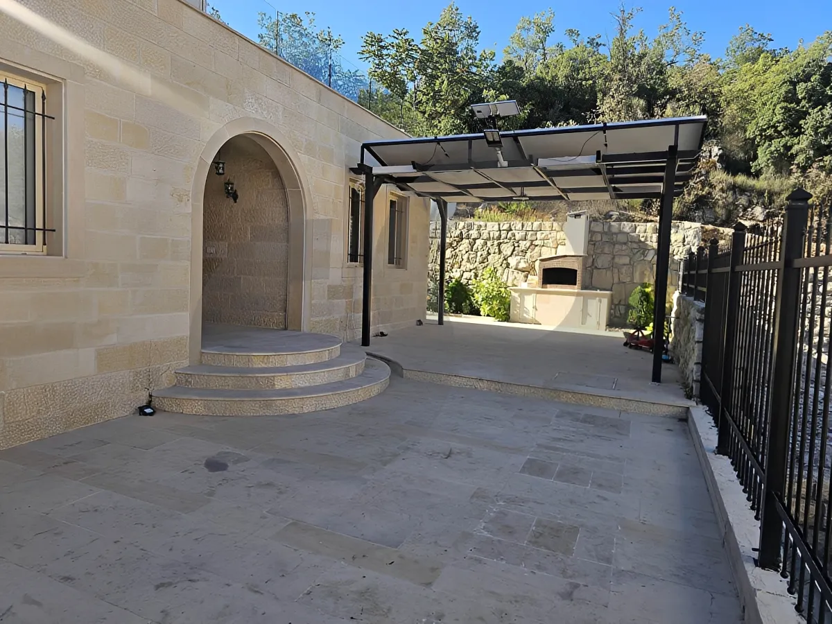 Apartment for Sale in Mechmech, Lebanon