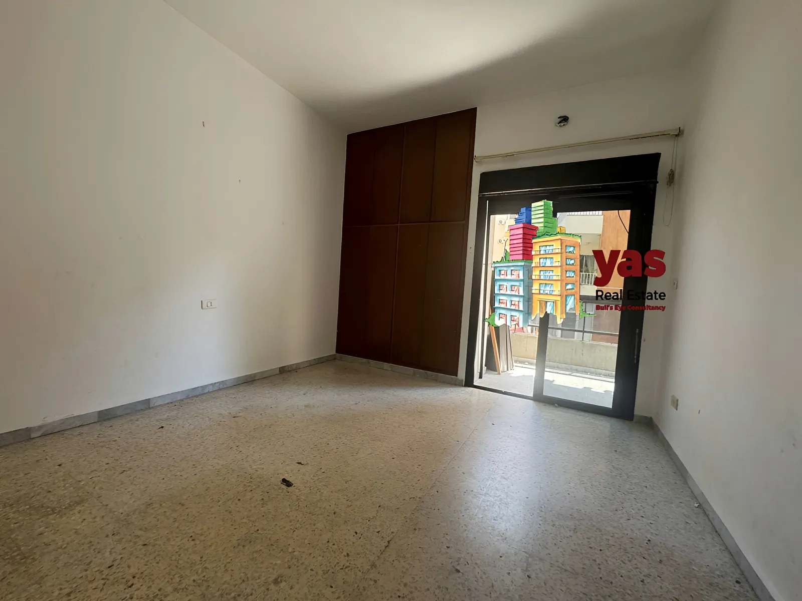 Apartment for Sale in Adonis - 3 bed, 2 bath