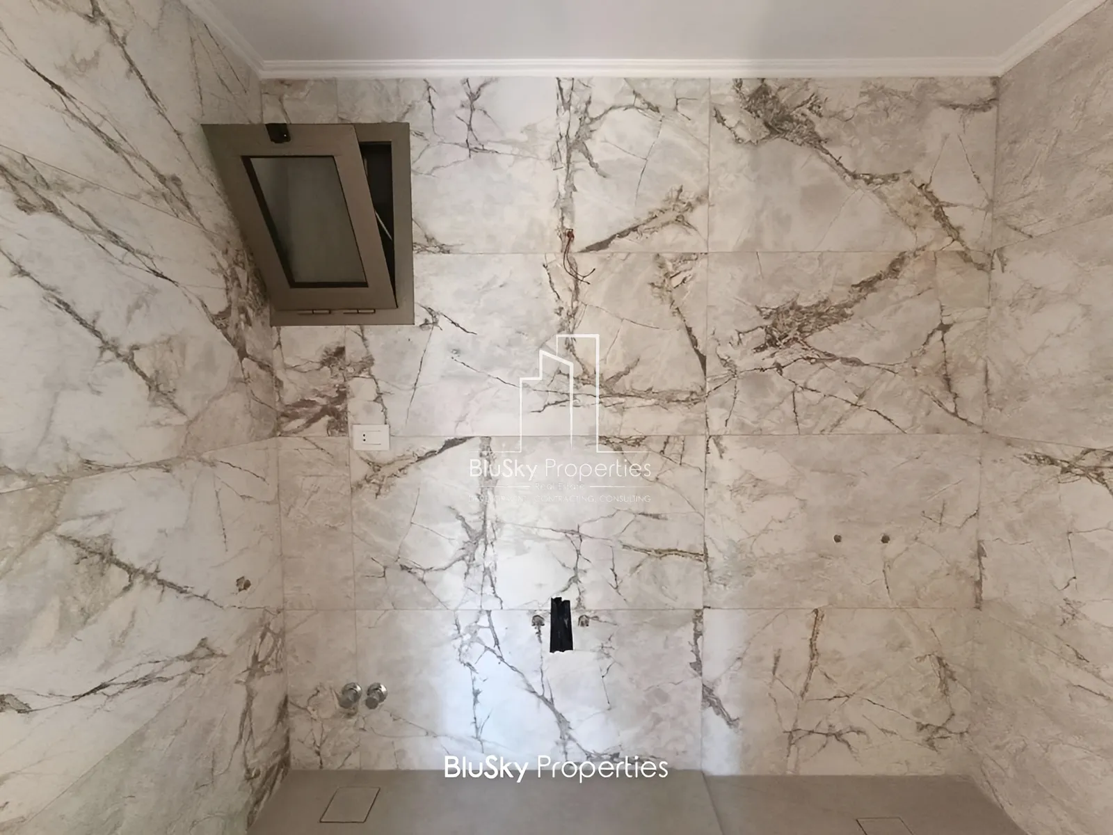 Apartment for Sale in Blat