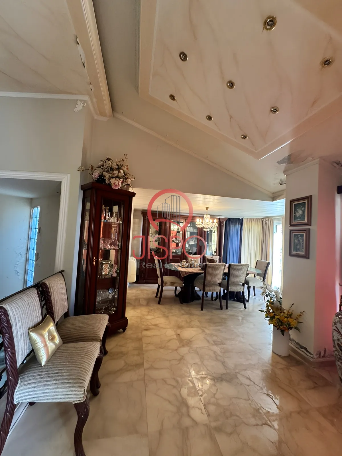 Villa for Sale in Koura