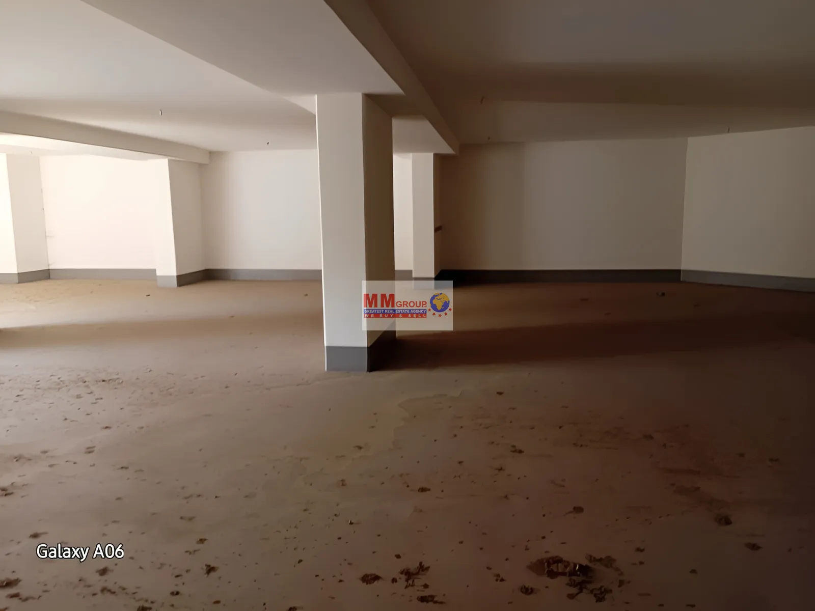 Warehouse for sale in Roumieh