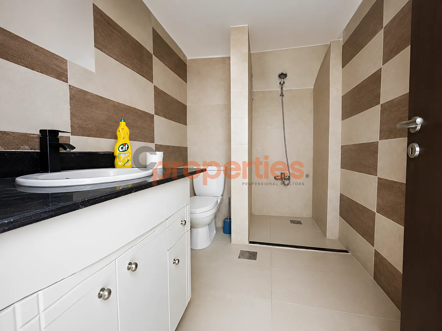 Apartment for Rent in Rayfoun