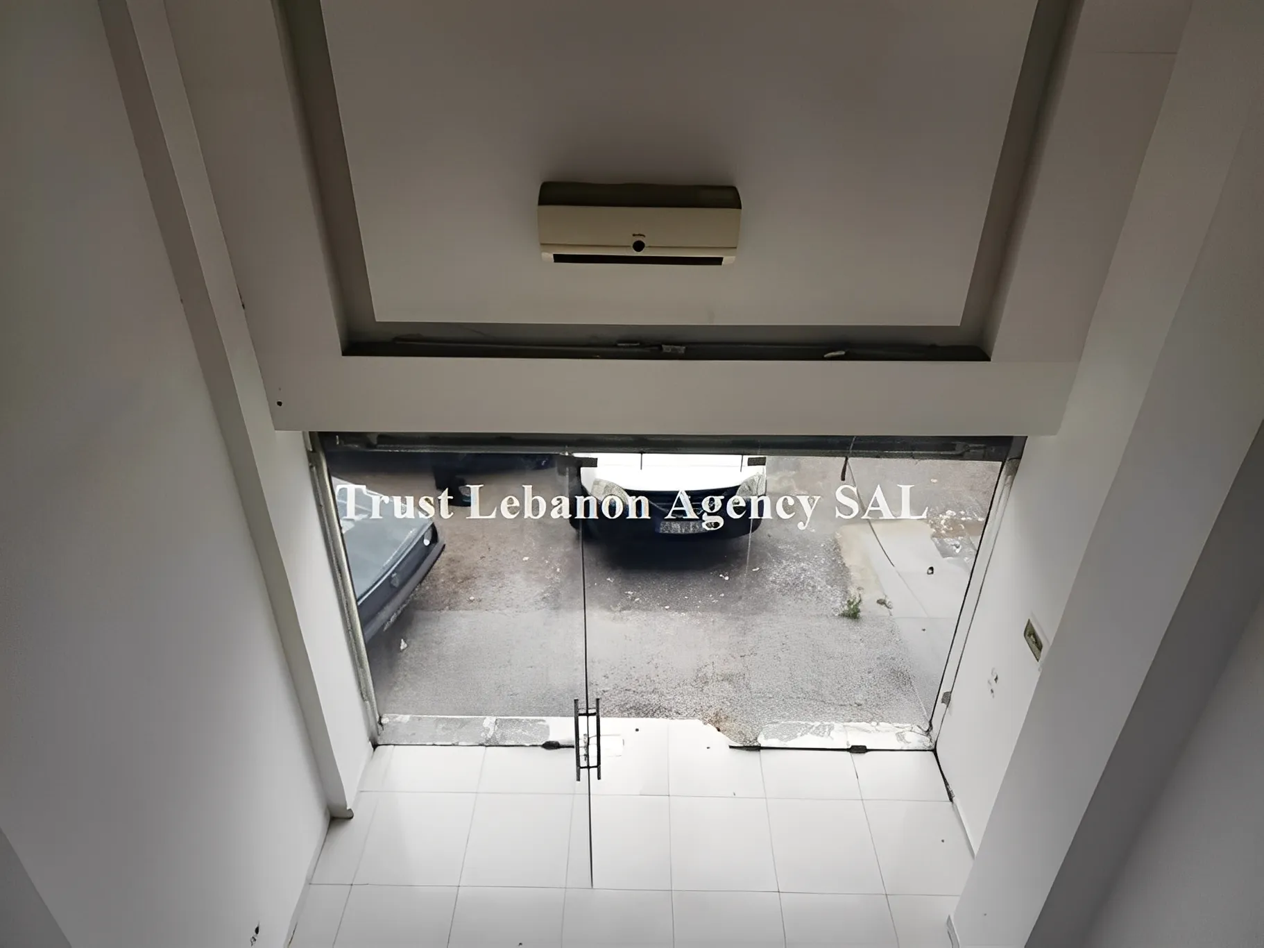 Shop for sale in Metn, Sin El Fil