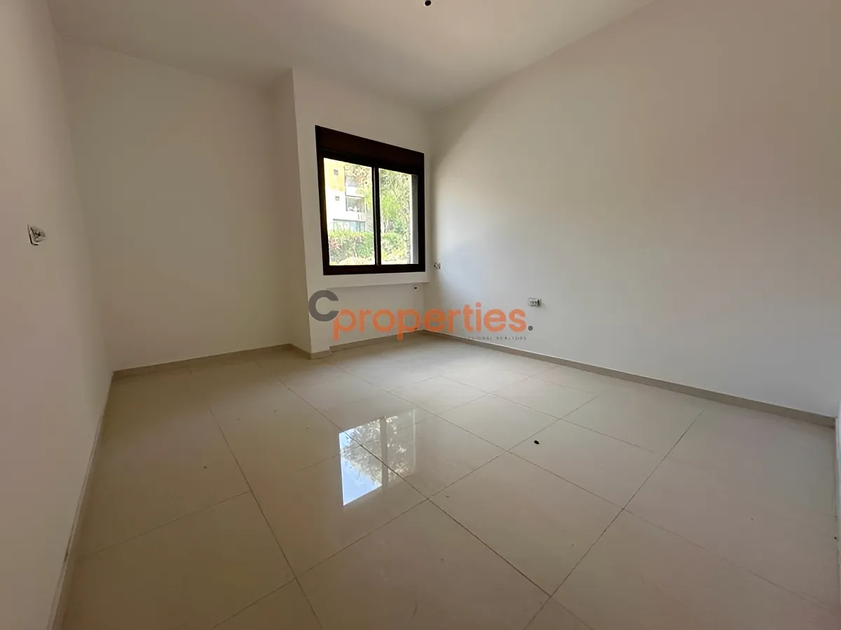 Apartment for Sale in Mtaileb