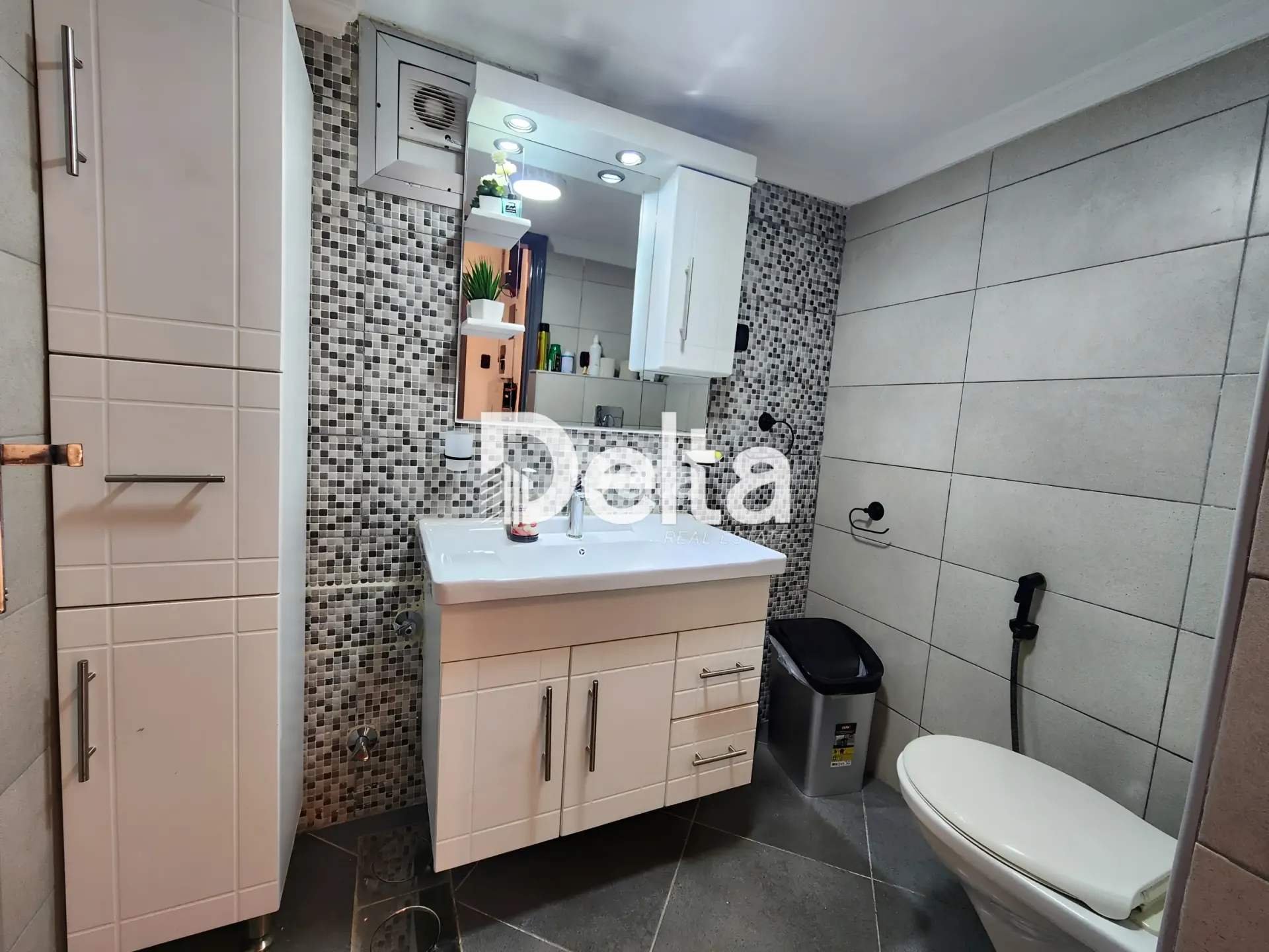 Apartment for sale in Chouaifet el qoubbeh, lebanon