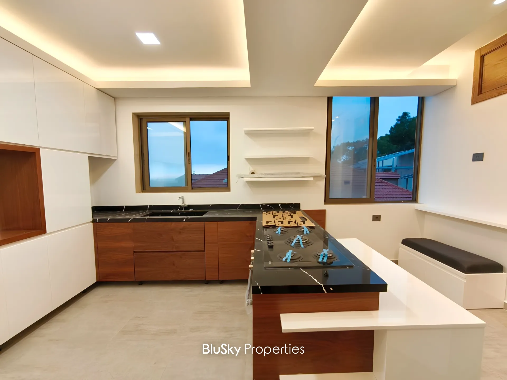 Apartment for rent in Tilal Ain Saadeh