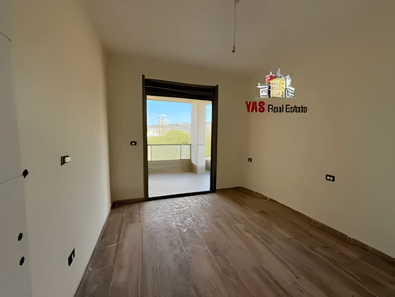 Apartment for Sale in Ballouneh